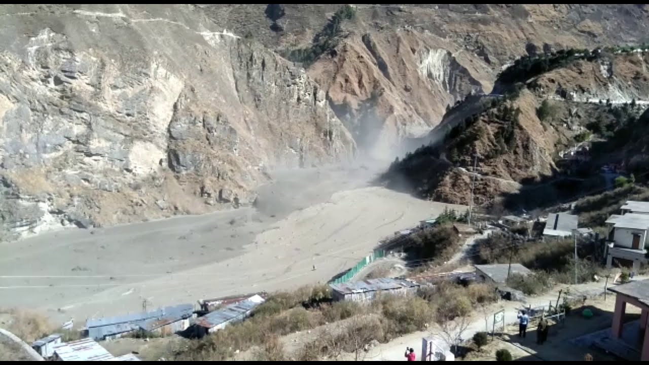उत्तराखंड : ग्लेशियर टूटने से टूटा बांध, कई लोगों के बहने की खबर, उत्तराखंड के चमोली में बहुत बड़ा हादसा