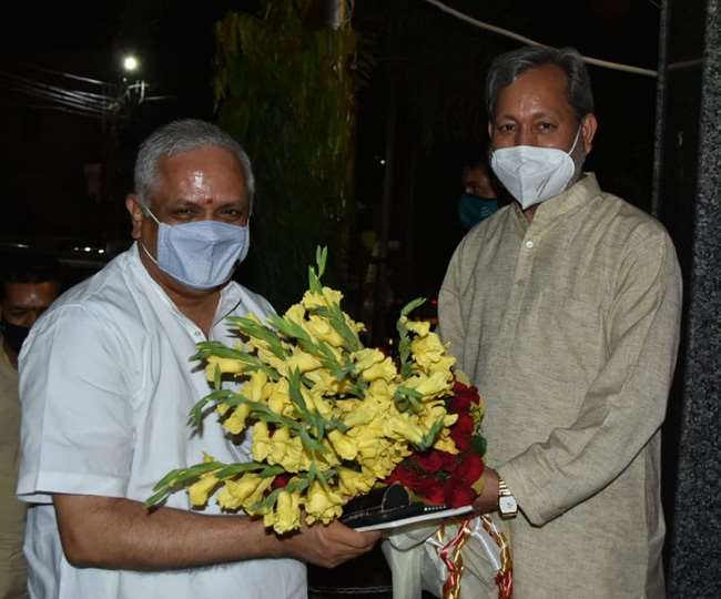 उत्तराखंड : भाजपा के राष्ट्रीय महामंत्री संगठन बीएल संतोष ने शुक्रवार को प्रदेश सरकार के मंत्रियों से अलग-अलग मुलाकात कर उनके कामकाज का फीडबैक लिया।