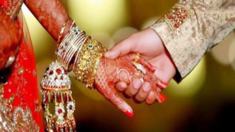 उत्तराखंड : शादियों में जाना है तो जरूरी होगा कोरोना टेस्ट, कर्फ्यू बढ़ाने पर विचार