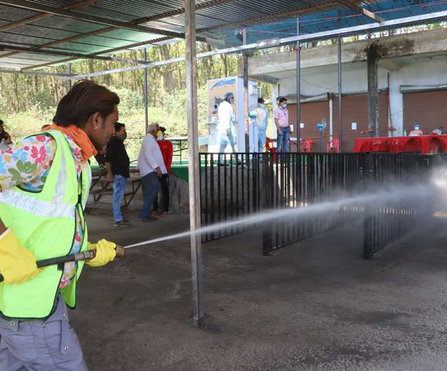 उत्तराखंड : शहर के 31 वार्डों में किया गया सेनेटाइजेशन