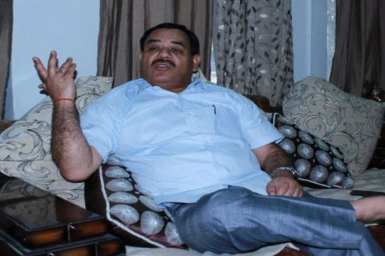 उत्तराखंड : धामी के 'संकटमोचक' बन हरक पहुंचे दिल्ली , डिनर डिप्लोमेसी आई काम
