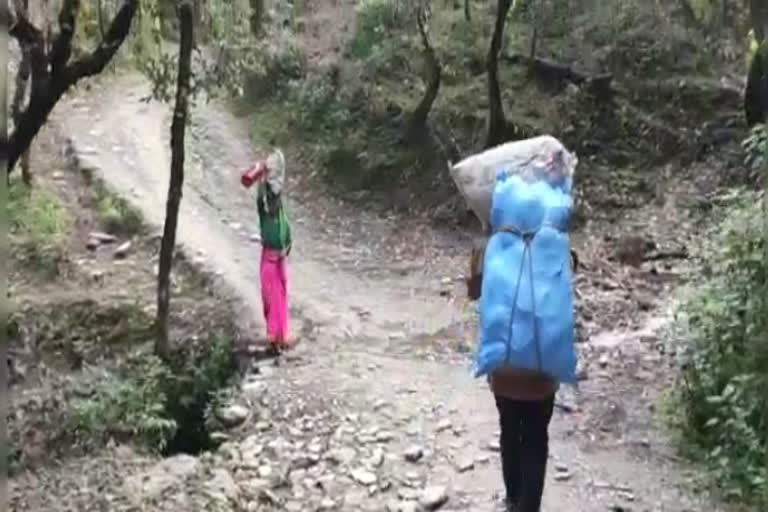 उत्तराखंड धनौल्टी ब्रेकिंग न्यूज़ : 10 साल पहले शिलान्यास हुआ था , गांव में अब तक नहीं बनी सड़क