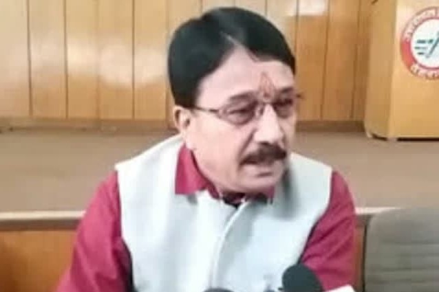 उत्‍तराखंड न्यूज़ : कांग्रेस नेता राजेंद्र शाह ने की अनिल बलूनी की तारीफ, कहा- जनसेवा के लिए तैयार रहते हैं