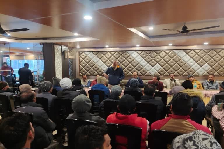 उत्‍तराखंड न्यूज़ : वाणिज्य कर विभाग ने जीएसटी को लेकर व्यापार संगठनों के साथ की बैठक, आगे आने का किया आग्रह