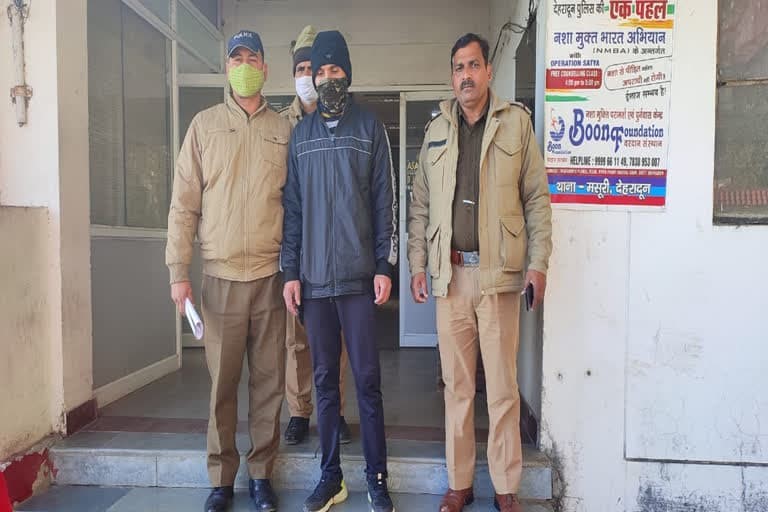 उत्‍तराखंड न्यूज़ : मसूरी में आईटीबीपी का जवान दुष्कर्म के आरोप में गिरफ्तार , पुलिस ने कोर्ट में पेश कर जेल भेजा