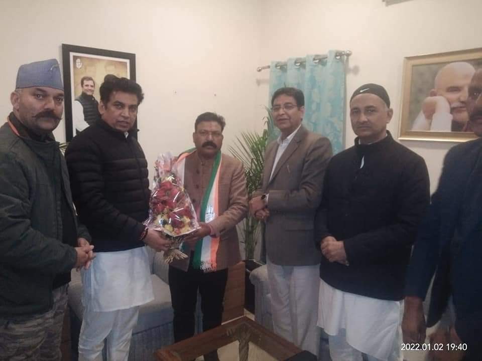 उत्‍तराखंड ब्रेकिंग न्यूज़ : बीजेपी को उत्तरकाशी में बड़ा झटका, पूर्व विधायक मालचंद और जिपं अध्यक्ष दीपक बिजल्वाण कांग्रेस में शामिल