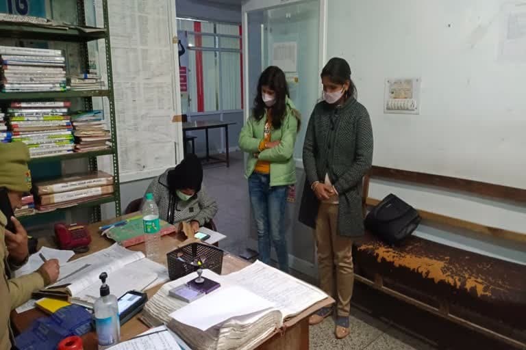 उत्‍तराखंड न्यूज़ मसूरी : भावना गोस्वामी से मारपीट व अभद्रता करने वाले के खिलाफ केस दर्ज