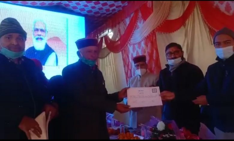 उत्‍तराखंड न्यूज़ धनौल्टी : पॉच साल बेमिसाल पर सरकार के ब्लाक थत्यूड में आयोजित हुए कार्यक्रम