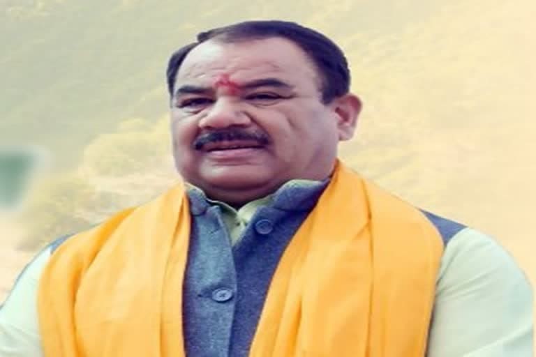 उत्‍तराखंड न्यूज़ : हार के डर से बीजेपी काट रही है त्रिवेंद्र का टिकट, 2016 में कांग्रेस तोड़ने के रचयिता बहुगुणा थे: हरक