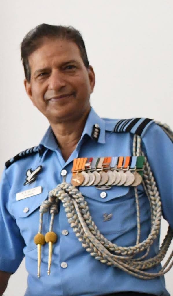 उत्‍तराखंड न्यूज़ टिहरी : टिहरी जिले के एयर मार्शल विजय पाल सिंह राणा को उनकी विशिष्ट सेवाओं के लिए राष्ट्रपति के सर्वोच्च सम्मान परम विशिष्ट सेवा पदक