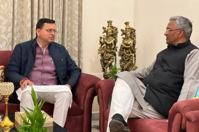 उत्‍तराखंड न्यूज़ : सीएम धामी पहुंचे फिल्डिंग बिछाने त्रिवेंद्र के पास !