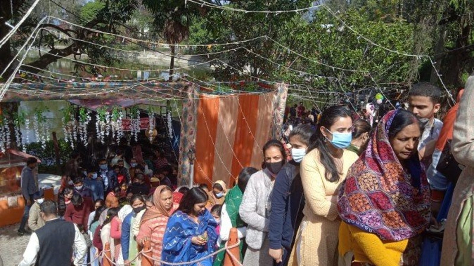 मसूरी महाशिव रात्रि न्यूज़ : श्रद्धालुओं की भीड़ मंदिरों में उमड़ी , महादेव के जयकारों से गूंजा शिवालय