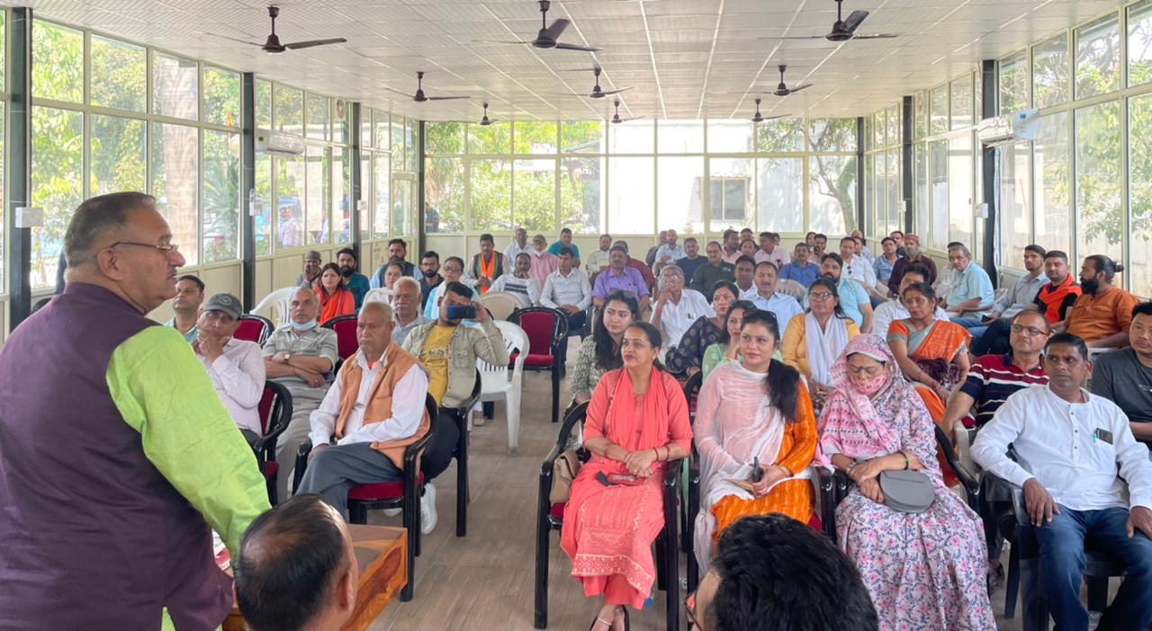 उत्‍तराखंड ब्रेकिंग न्यूज़ : 42वें स्थापना दिवस के अवसर पर बोले मंत्री गणेश जोशी, आगामी पखवाड़े को पर्यावरण स्वच्छता पखवाड़े के तौर पर मनाएगी भाजपा।