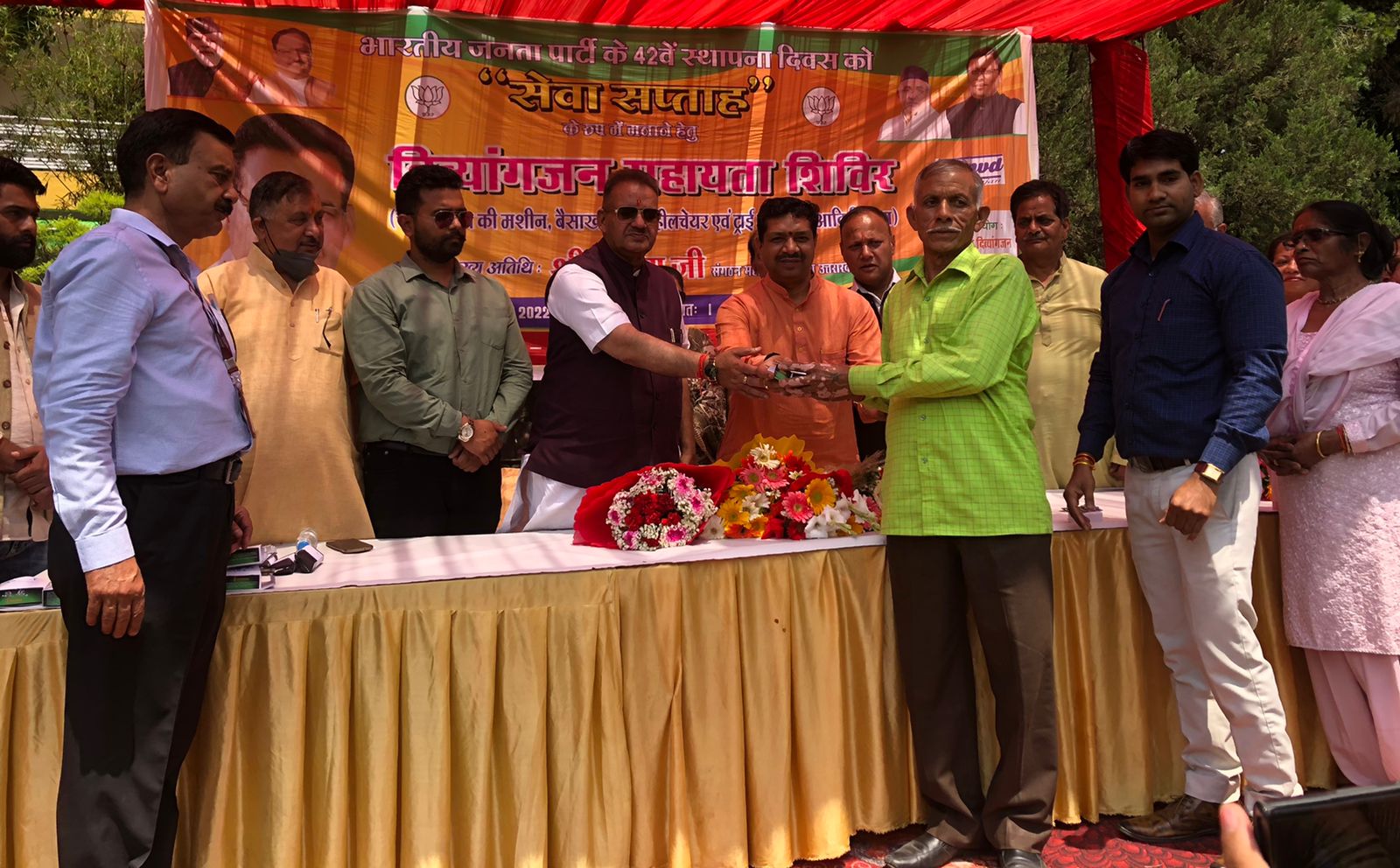 उत्‍तराखंड ब्रेकिंग न्यूज़ : भाजपा के 42वें स्थापना दिवस के अवसर आयोजित हुआ दिव्यांग सहायता शिविर।