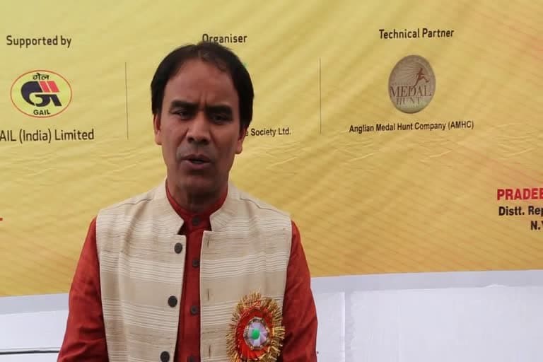 उत्‍तराखंड न्यूज़ : उत्तराखंड में एक रंग में दिखेंगे अस्पताल, सरकार हर व्यक्ति का हेल्थ कार्ड बनाएगी