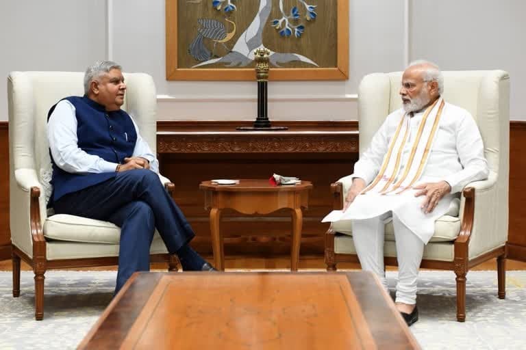 उपराष्ट्रपति चुनाव : पीएम मोदी ने जगदीप धनखड़ को उपराष्ट्रपति पद के लिए एनडीए के उम्मीदवार के रूप में चुने जाने पर बधाई दी।
