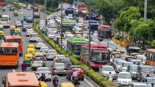 भारत न्यूज़ : कार, मोटरसाइकिल चलाने वालों के लिए नितिन गडकरी का बड़ा ऐलान , देखिये बड़ी खबर