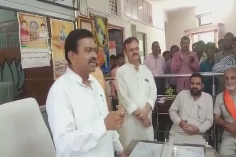 लखीमपुर खीरी : दो पैसे के आदमी हैं राकेश टिकैत, अजय मिश्र टेनी का विवादित बयान