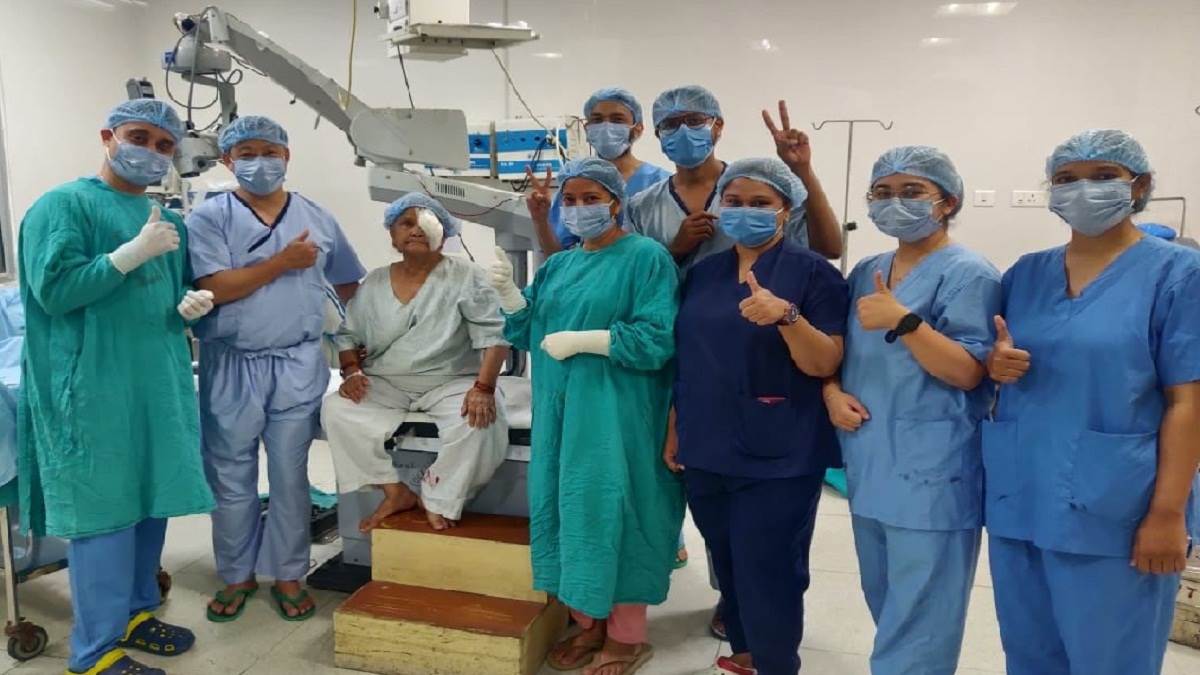 हल्द्वानी : कॉर्निया ट्रांसप्लांट एसटीएच में शुरू हुआ , नेत्रदान कर लौटाई बुजुर्ग महिला की रोशनी