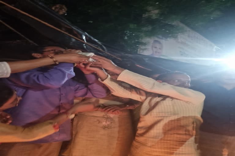 देहरादून : आरटीआई कार्यकर्ता दीपक करगेती का अनशन खत्म, सरकार पर कांग्रेस ने साधा निशाना