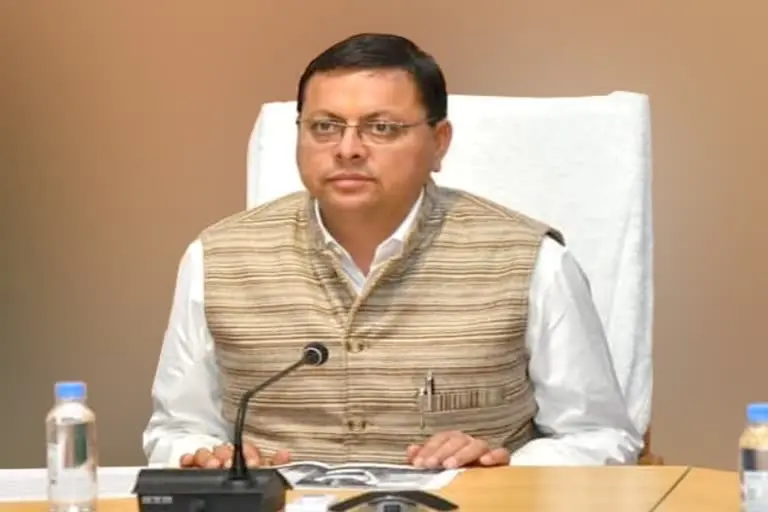 देहरादून : मुख्यमंत्री धामी का चाबुक शहरी विकास मंत्री के 74 तबादलों पर चला , आदेश पर तत्काल रोक लगाई