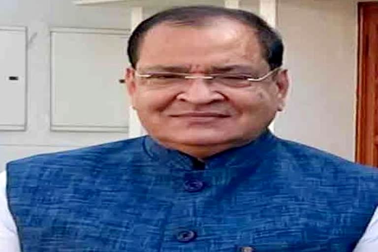 हल्द्वानी : निजी अस्पतालों में इलाज करा रहे मंत्री अफसर सरकारी अस्पताल छोड़ , यशपाल आर्य ने ताना मारा