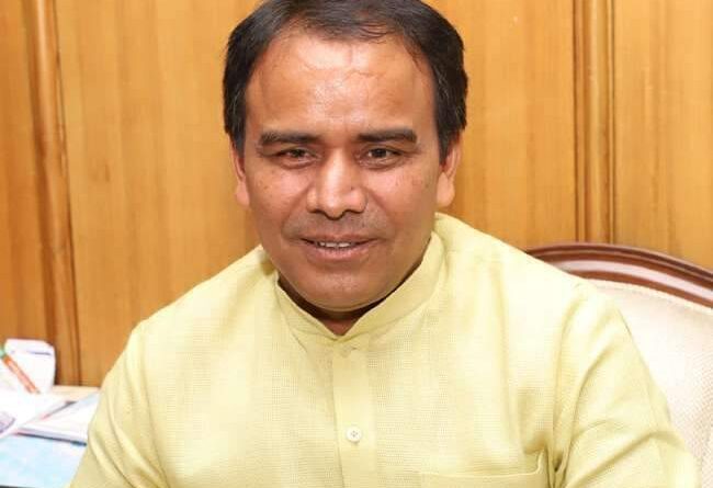 देहरादून : चिकित्सा शिक्षा मंत्री डॉ. धन सिंह रावत बोले 664 पदों पर जल्द होगी सीएचओ की भर्ती , प्रदेश के सभी वेलनेस सेंटरों पर नियुक्त होंगे सीएचओ