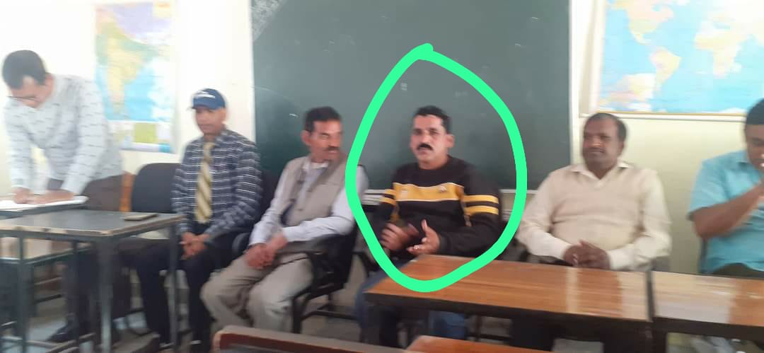 गरखेत : विकास खंड जौनपुर के अंतर्गत इन्टर कॉलेज गरखेत में अभिभावक संघ का गठन हुआ