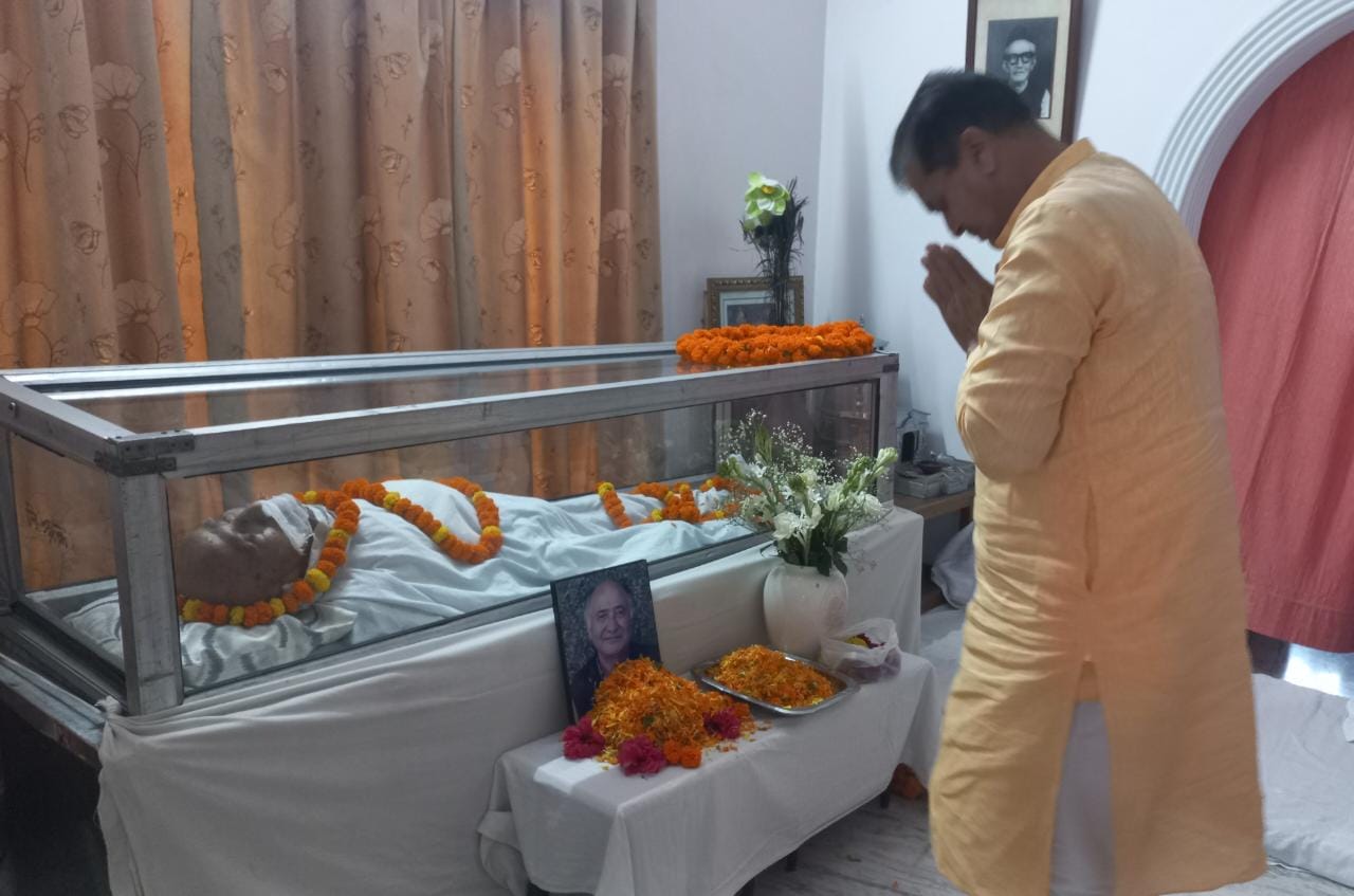 देहरादून : वित्त व संसदीय कार्यमंत्री डॉ प्रेमचन्द अग्रवाल ने भाजपा के वरिष्ठ नेता व पूर्व कैबिनेट मंत्री केदार सिंह फोनिया के निधन पर दुख प्रकट किया