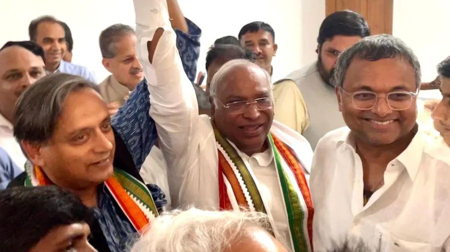 देहरादून : कांग्रेस के नए अध्यक्ष मल्लिकार्जुन खड़गे बने , 7897 वोट मिले, थरूर को 1072 वोट