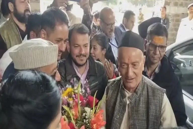 नैनीताल : महाराष्ट्र के राज्यपाल भगत सिंह कोश्यारी ने कहा- वे पहाड़ को मैदान से जोड़ने का काम कर रहे हैं