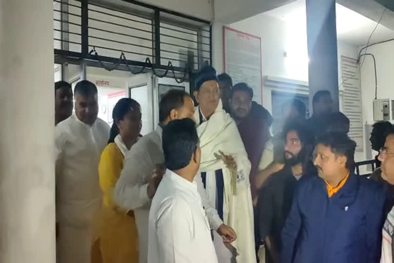 हरिद्वार : कांग्रेसियों का धरना बहादराबाद थाने के बाहर से समाप्त, हरीश रावत ने दिया यह अल्टीमेटम