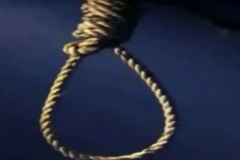 उत्तरकाशी : जन केंद्र शक्ति में हेड ब्रांच मैनेजर ने फांसी लगाकर आत्महत्या की