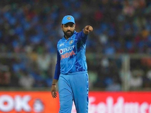 रोहित शर्मा: भारतीय कप्तान अभ्यास के दौरान चोटिल हुए , लेकिन कुछ समय बाद फिर से अभ्यास शुरू किया