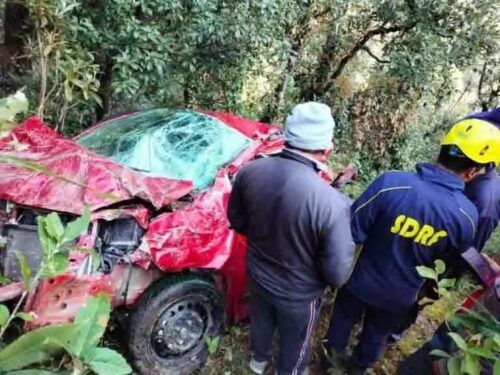 उत्तरकाशी : एक ऑल्टो कार के गहरी खाई में गिरने से पांच लोगों की मौके पर ही मौत , एक घायल