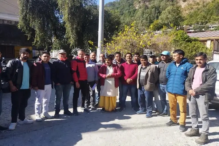 उत्तरकाशी : सैन्य अभ्यास के लिए जमीन देने पर हर्षिल ग्रामीणों को अधिकार छिनने का डर सता रहा है