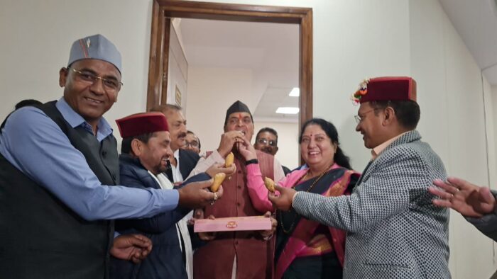 main attraction of the budget, Finance Minister Dr. Premchand Aggarwal, started in Kumaoni language and ended in Garhwali language