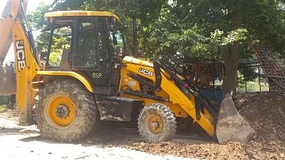 अतिक्रमण पर चला बुलडोजर 27 मंदिर और 200 मजारे तोड़े, दो गुरुद्वारों को नोटिस