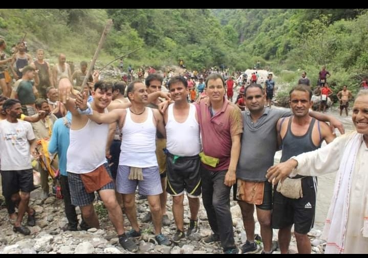 जौनपुर का ऐतिहासिक मौण मेला लोगों ने बहुत धूमधाम से मनाया