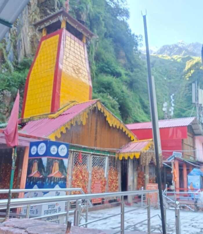 चारधाम यात्रा पर भारी बारिश का असर, यात्रियों की संख्या नहीं छू सकी हजार का आंकड़ा