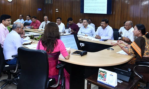 मेरी माटी मेरा देश कार्यक्रम की तैयारियों की समीक्षा अपर मुख्य सचिव राधा रतूड़ी ने की