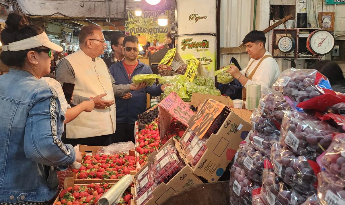 Agriculture Minister Ganesh Joshi visited Central da Abesata, one of the world's largest markets in Mexico.