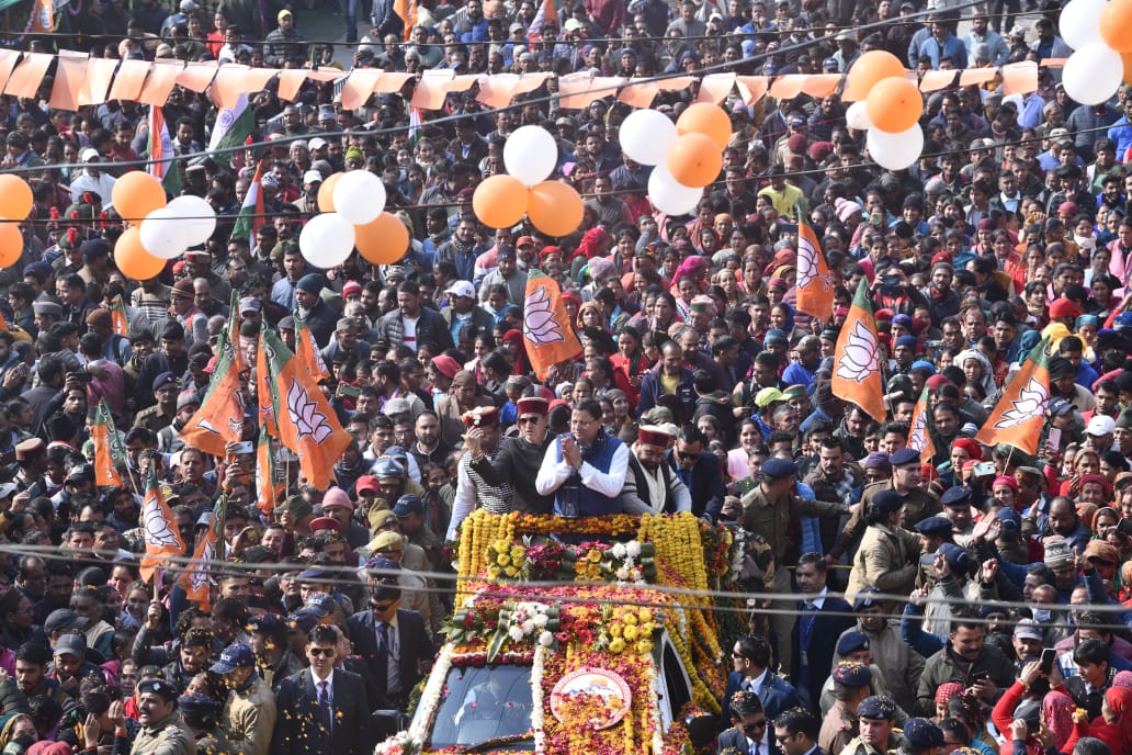 Crowds took to the streets during Chief Minister's road show in Uttarkashi