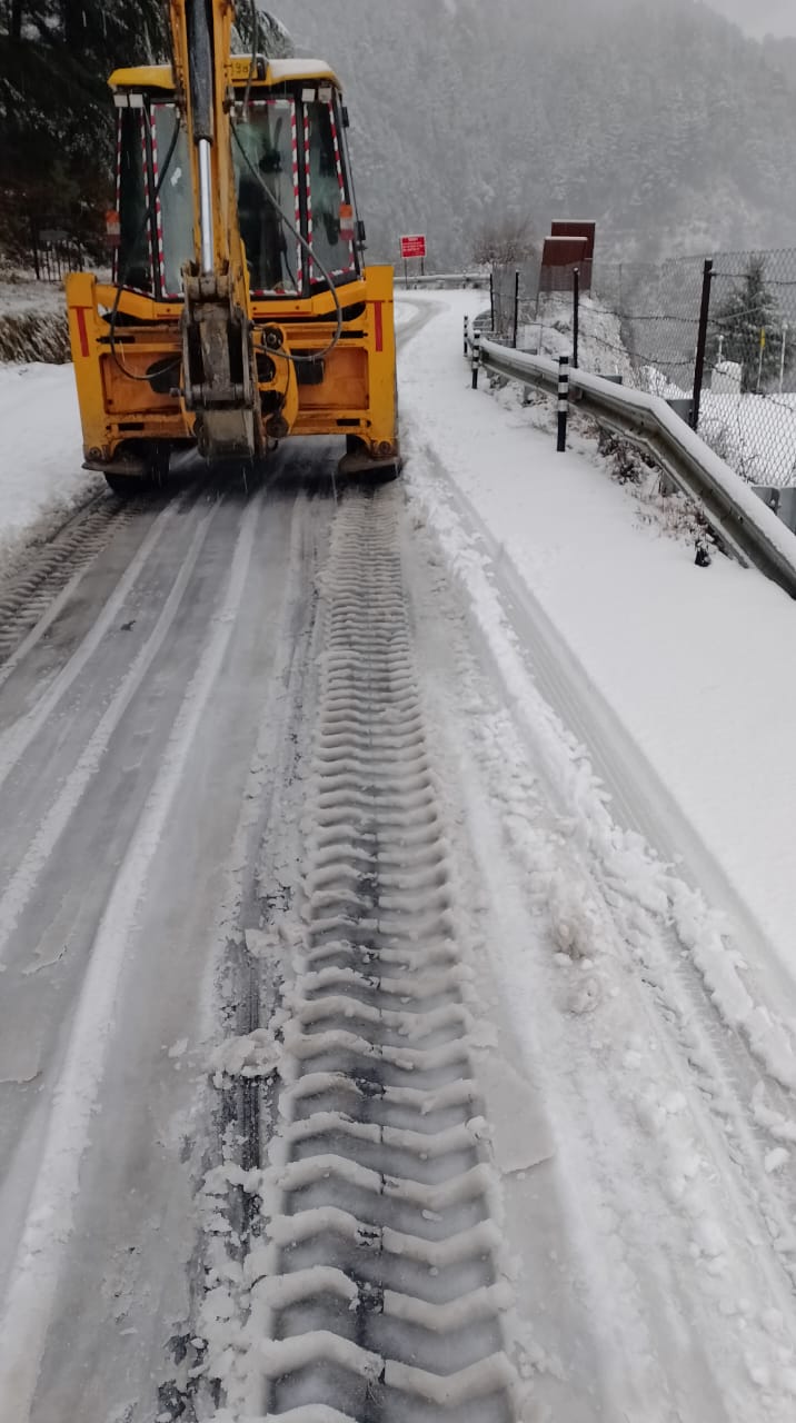 Snow removal work continues from snow blocked roads