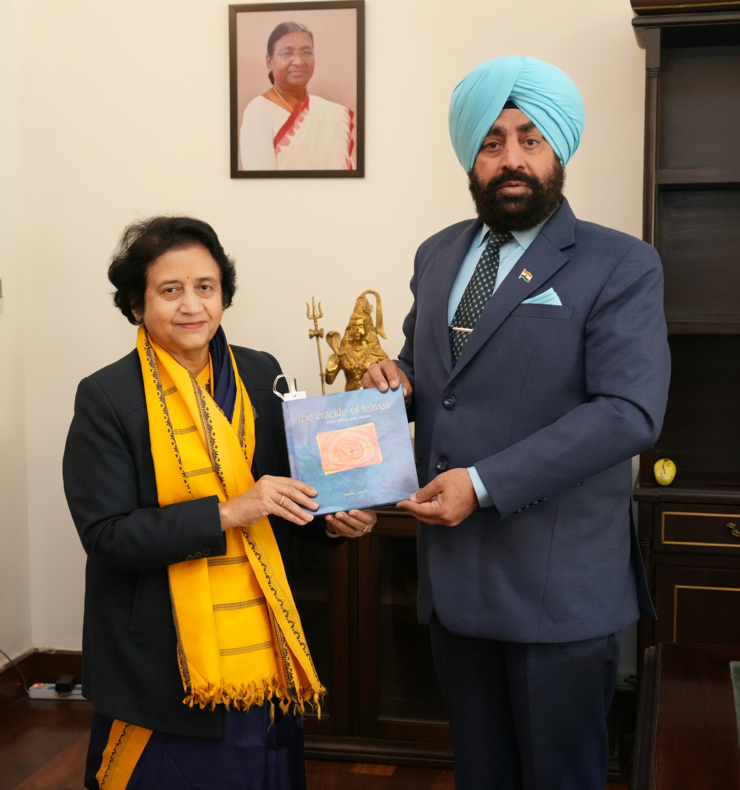 Director of AIIMS Rishikesh, Prof. Meenu Singh met the Governor