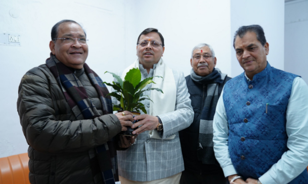 CM met Leader of Opposition in the Assembly Yashpal Arya