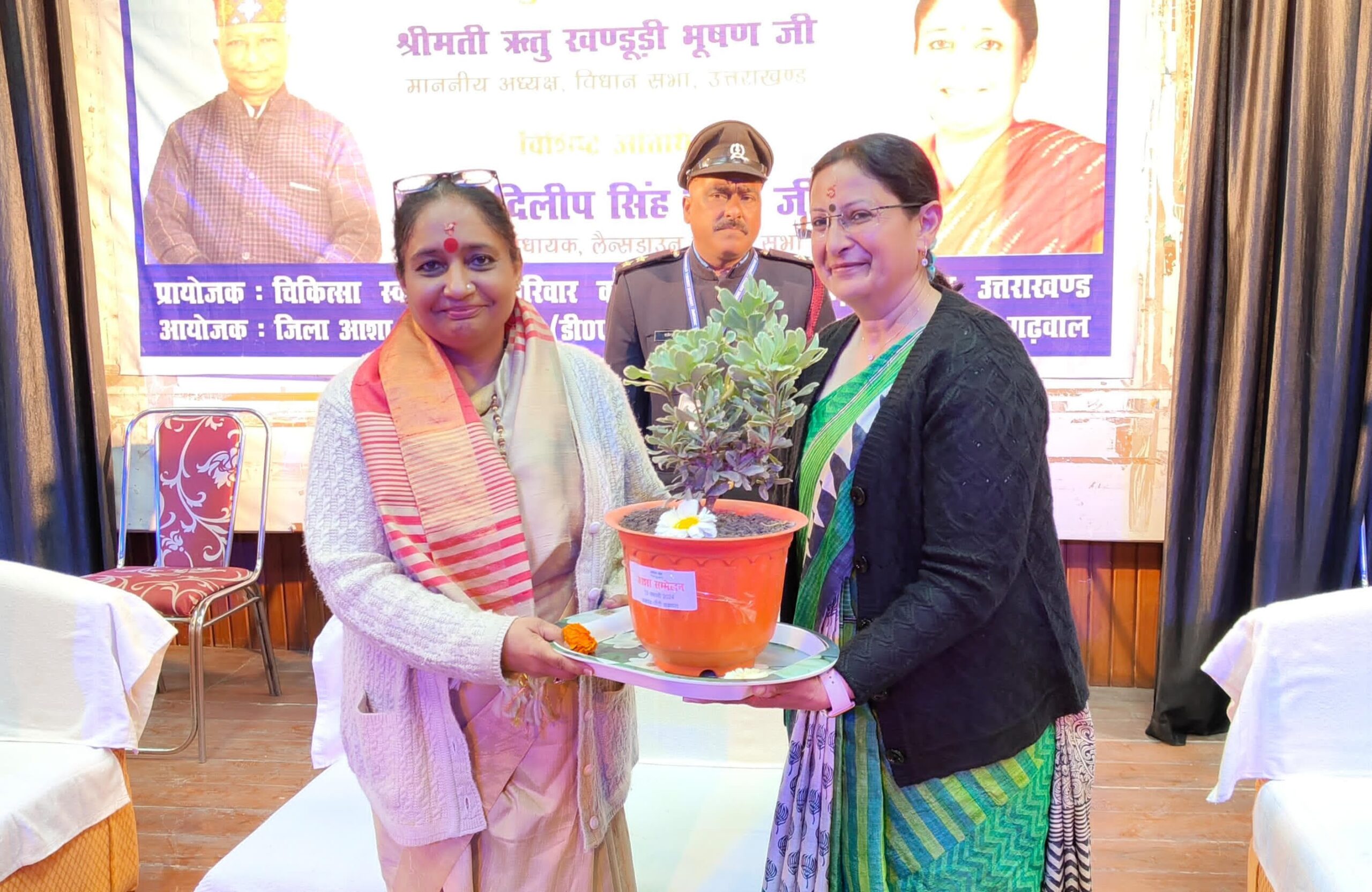 Speaker honored ASHA workers