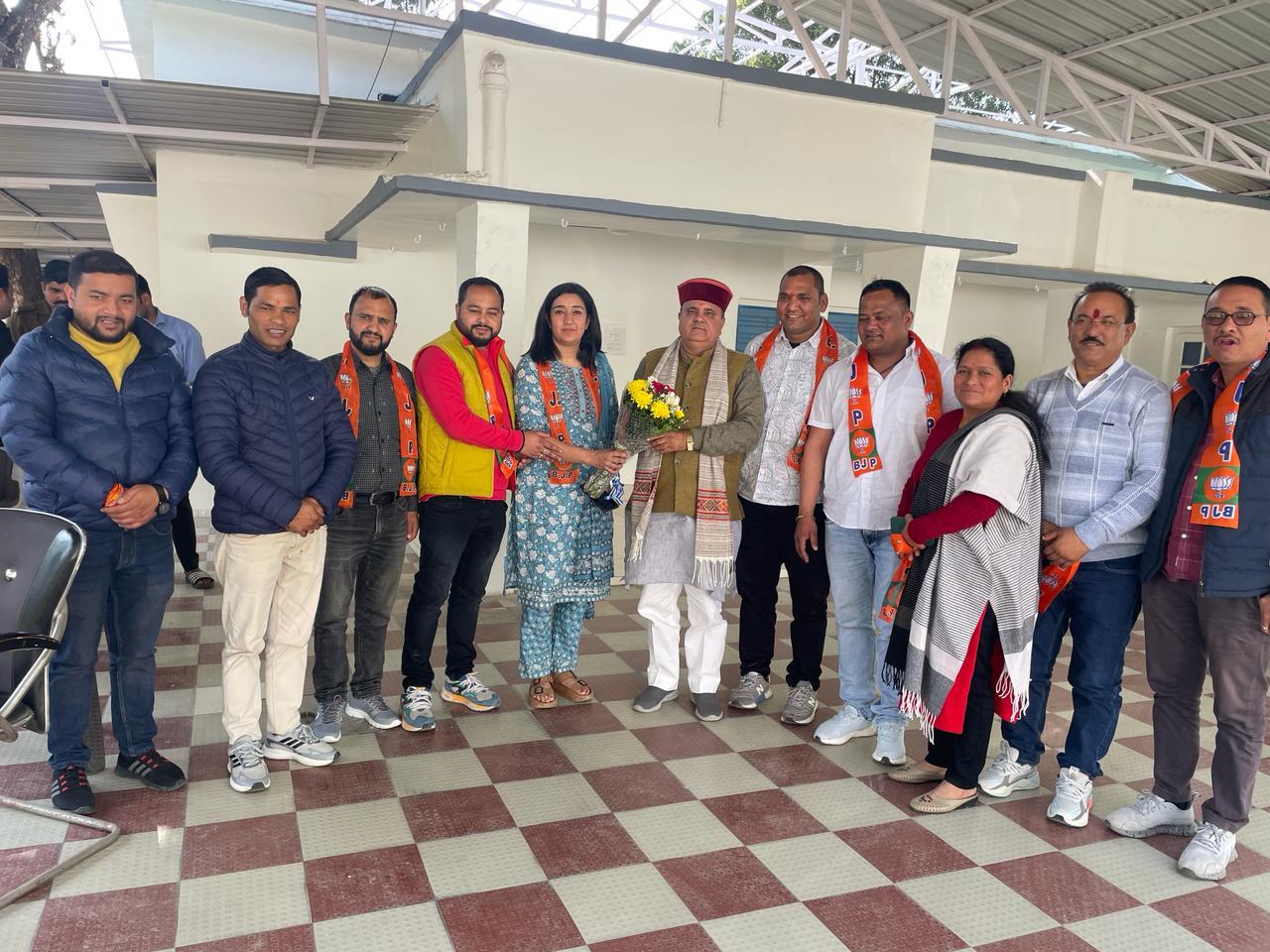 Pabo block chief Rajni Rawat joins BJP with her supporters