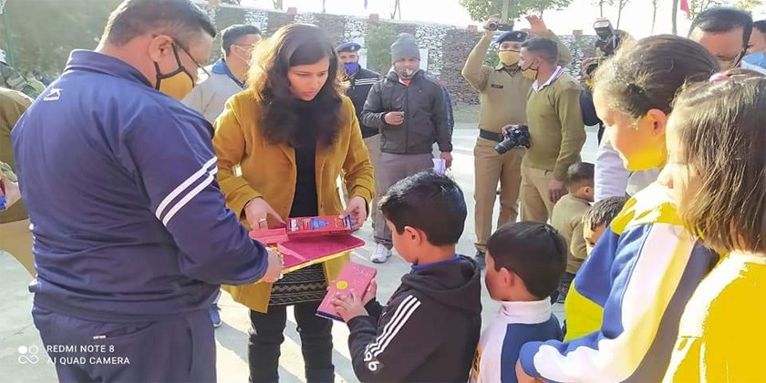 On the occasion of Republic Day, police line Chamba organized colorful programs in Tehri Garhwal