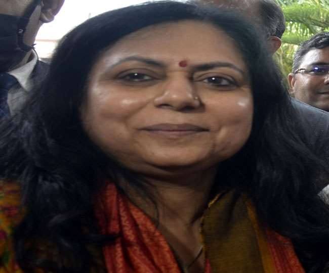 उत्तराखंड : फटी जींस वाले विवादित बयान के बाद सामने आई मुख्यमंत्री तीरथ सिंह रावत की पत्‍नी रश्मि रावत , यह बात कहकर किया बचाव